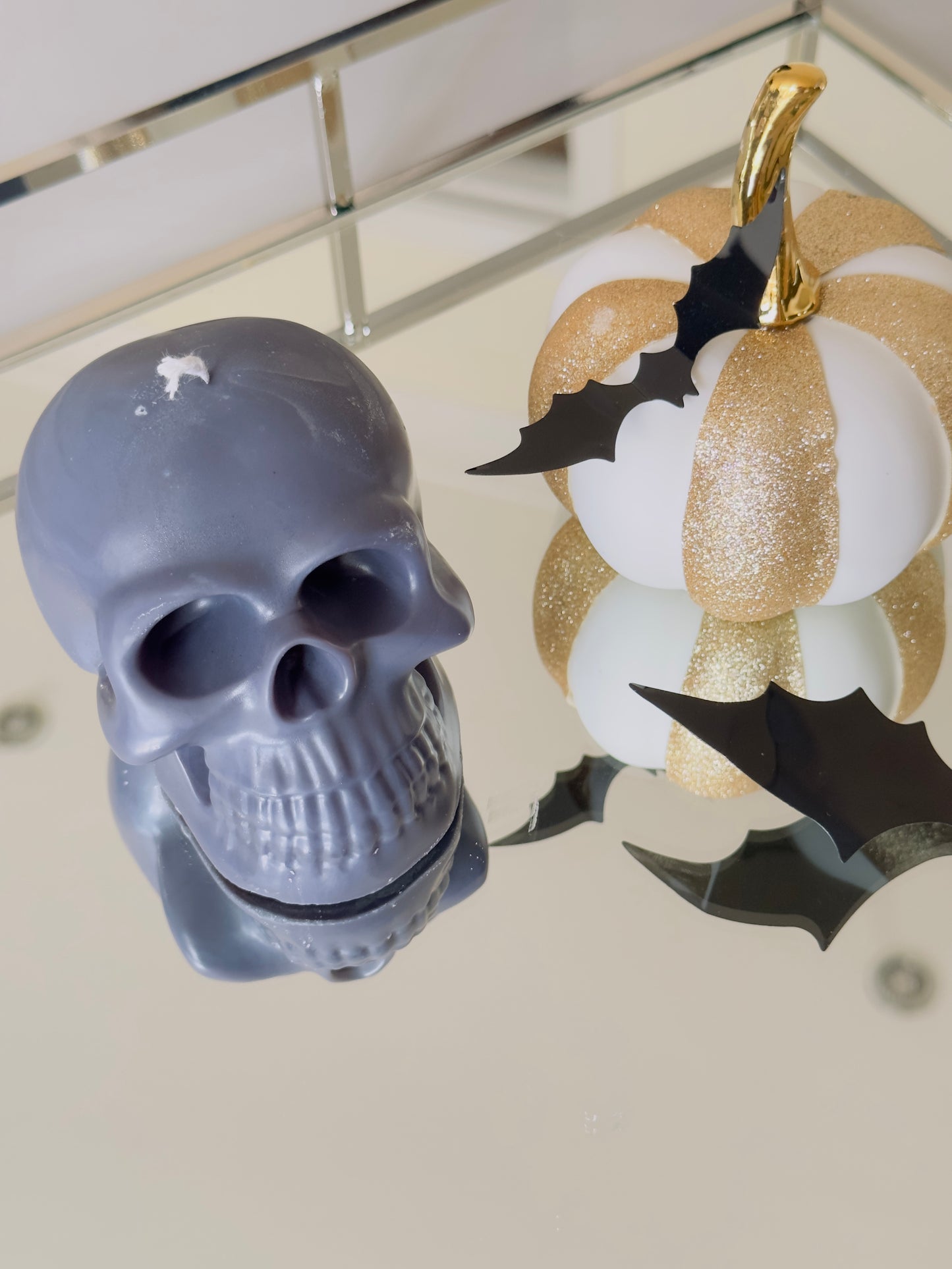 Halloween scull candle